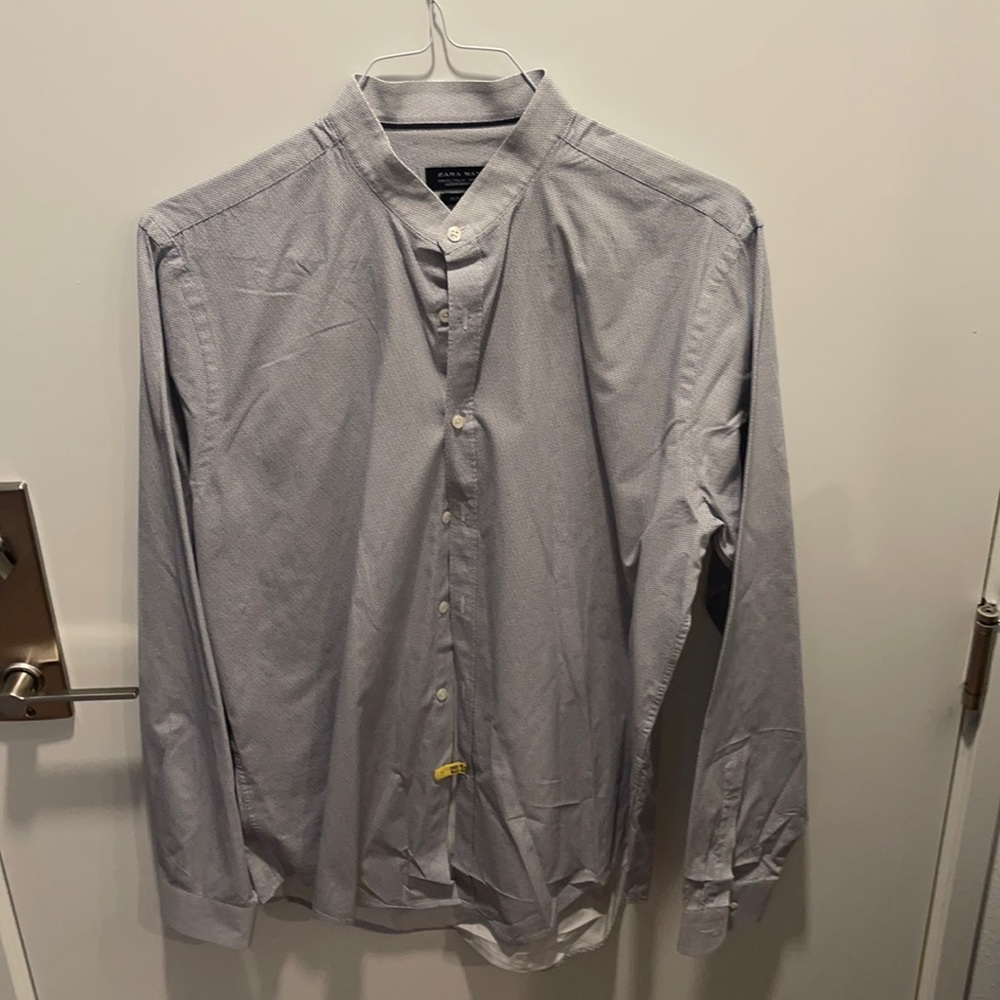 Men’s Zara shirt